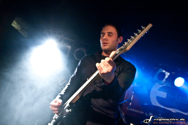 STRAIN (live in Hamburg, 2011)