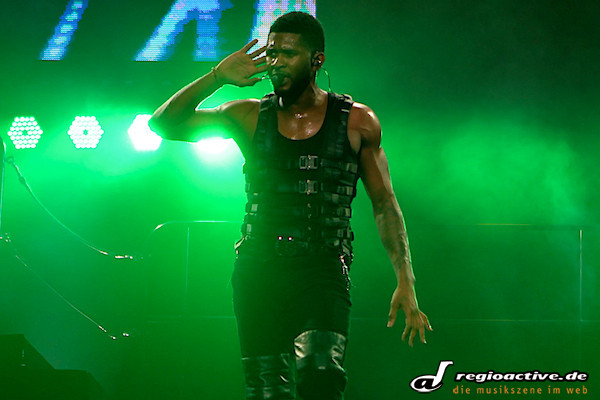 Usher (live in Hamburg, 2011)